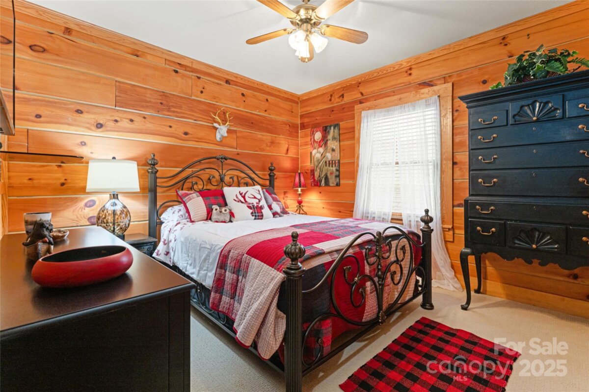 Weaverville 5 4240895e