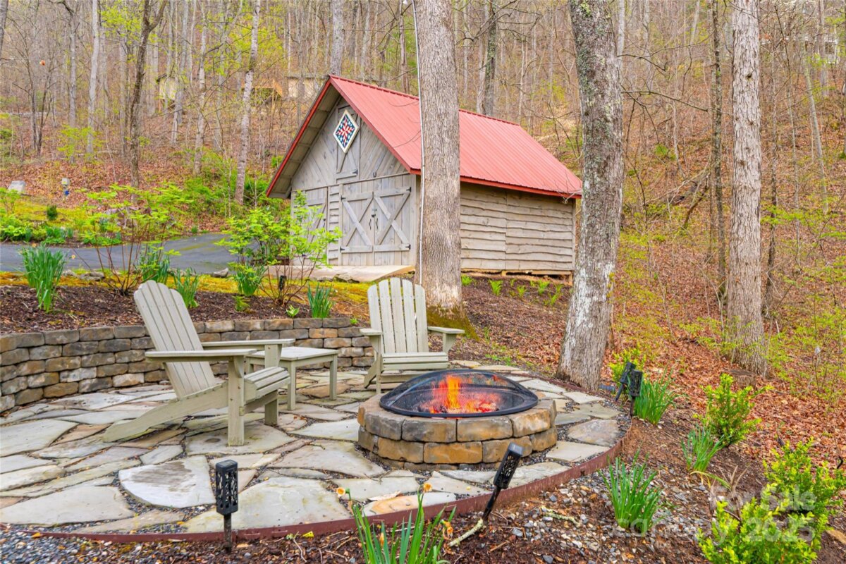 Weaverville 6 4240895f