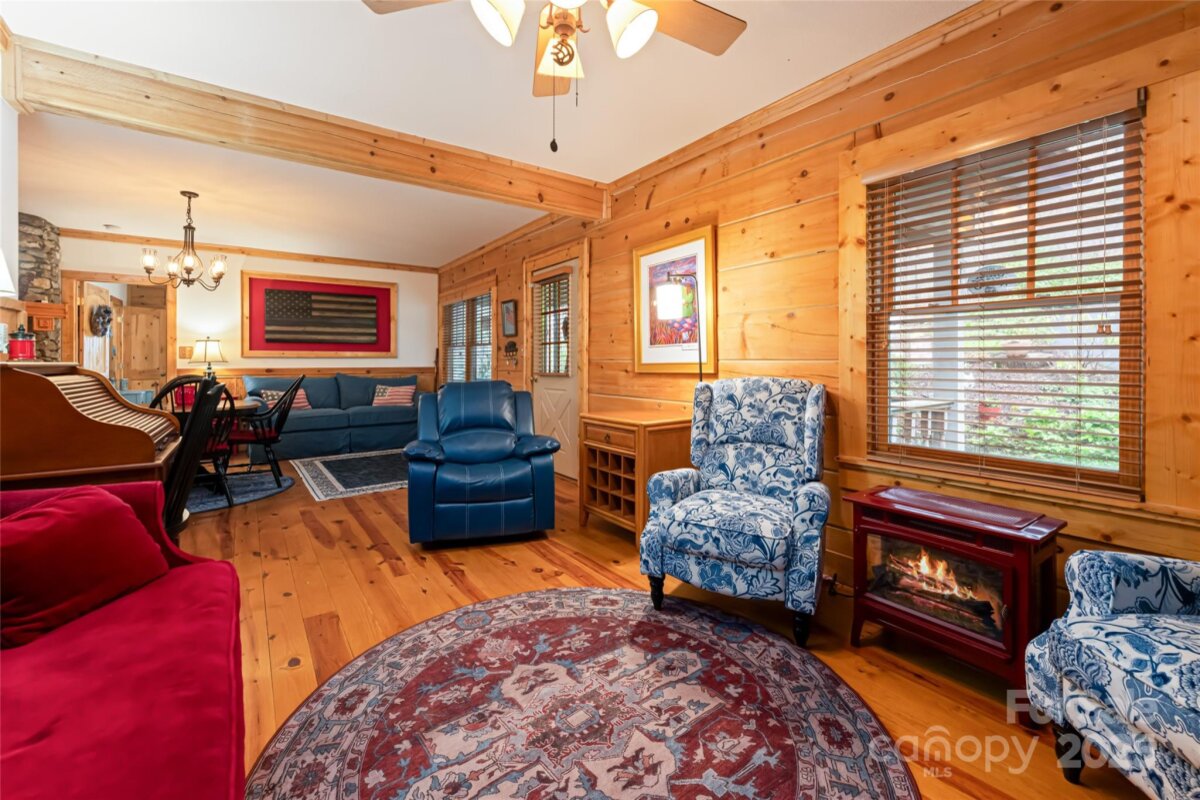 Weaverville 13 4240895m