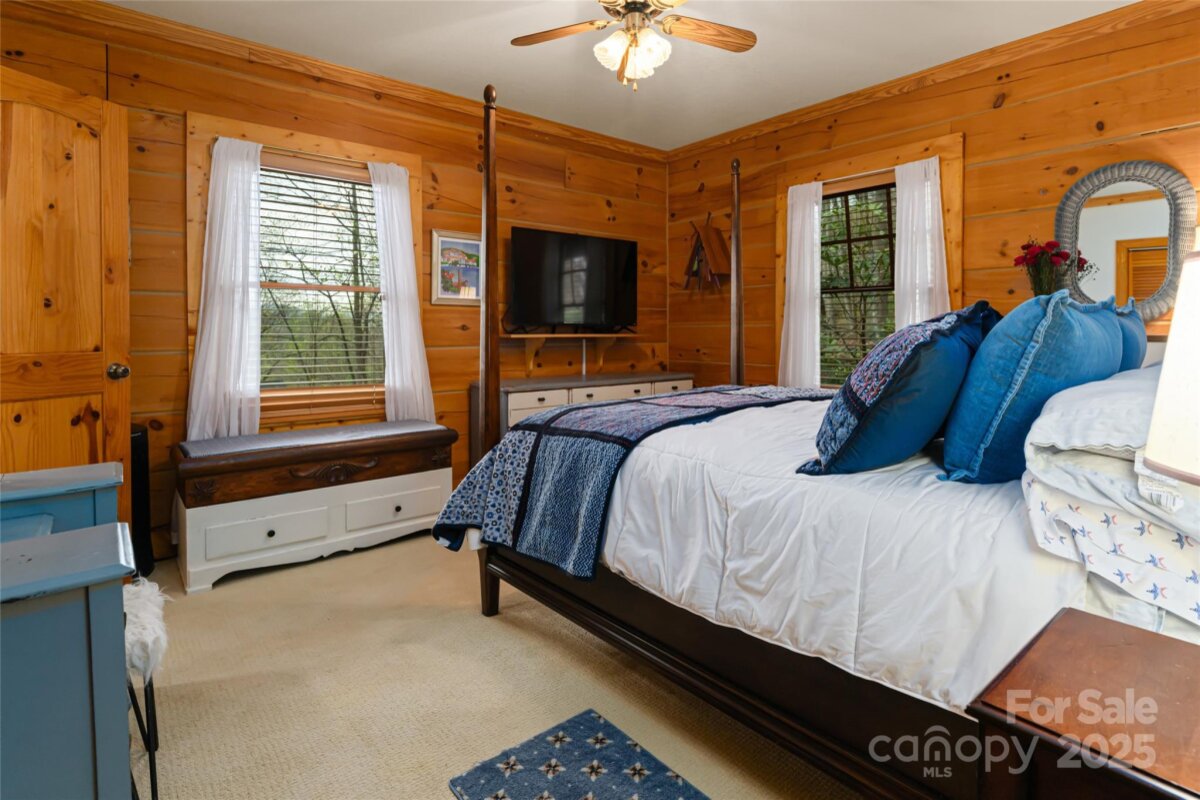 Weaverville 21 4240895u