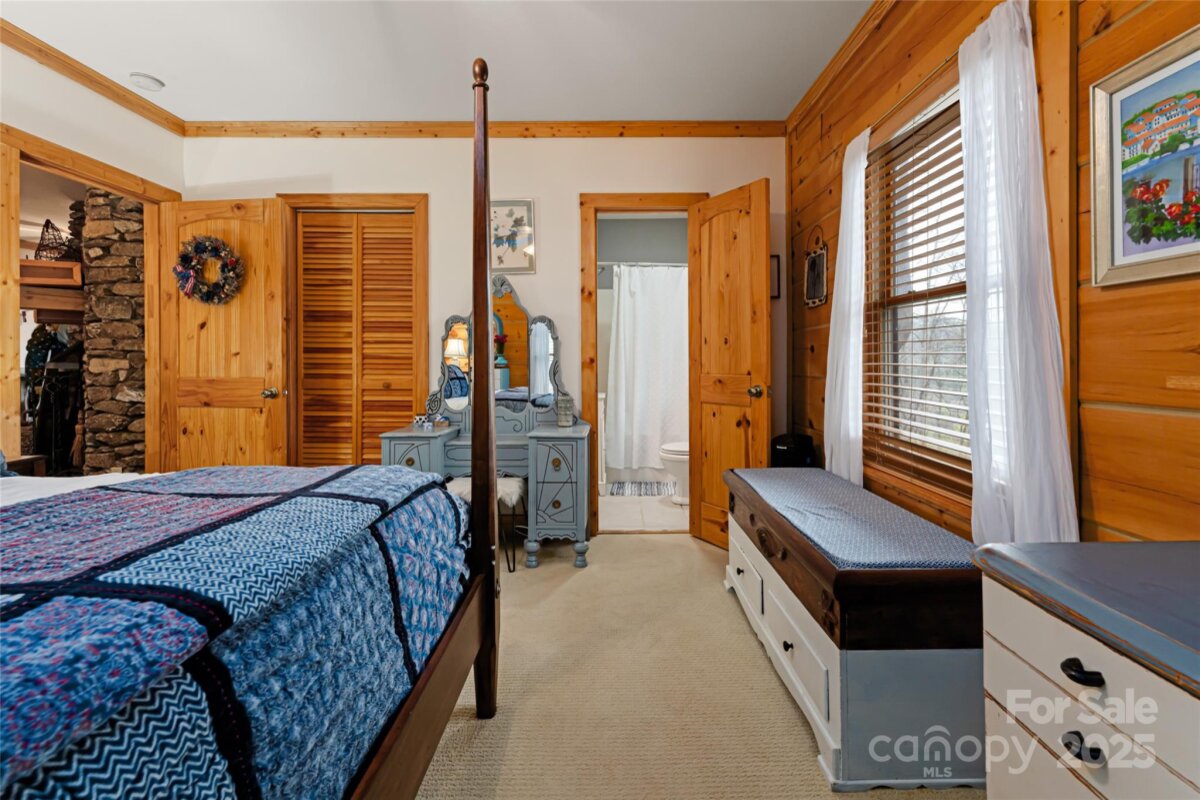 Weaverville 23 4240895w