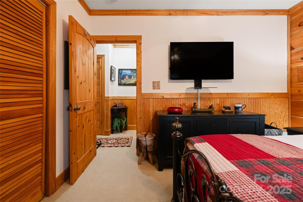 Weaverville 25 4240895y