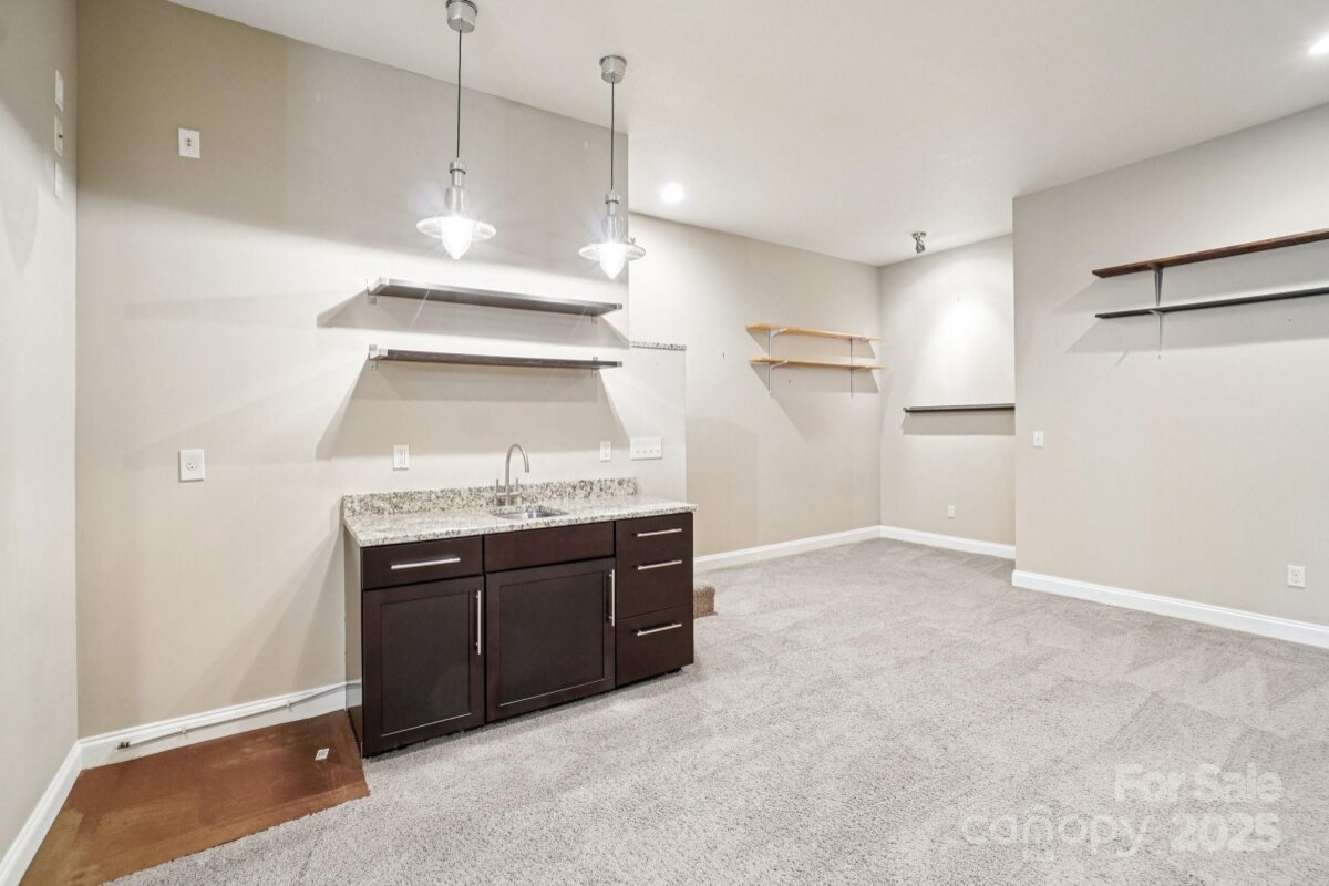 Avery Creek 25 4245458y