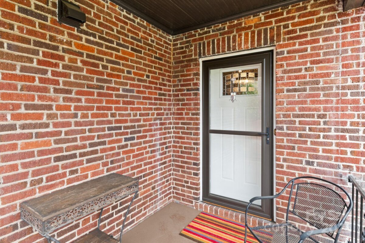 4249534c