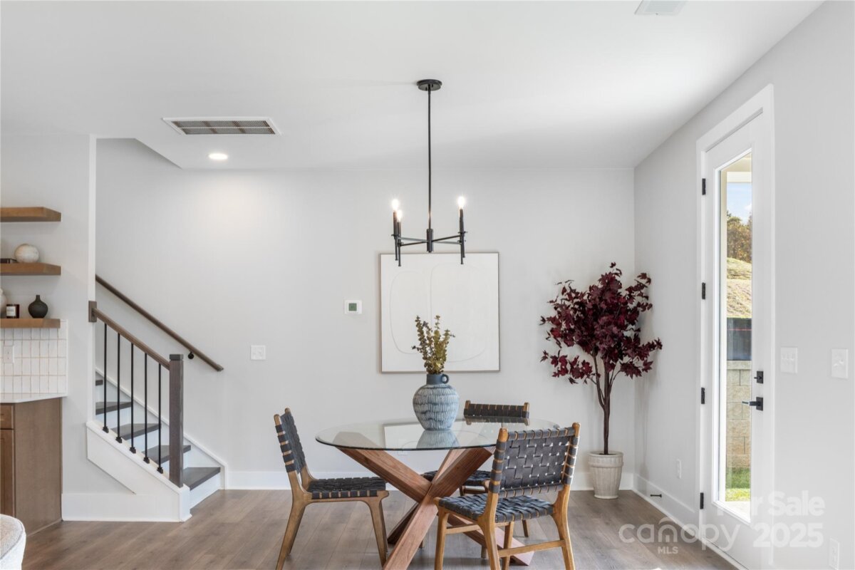 Weaverville 21 4254362u