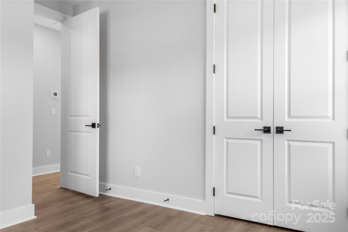 Weaverville 25 4254362y