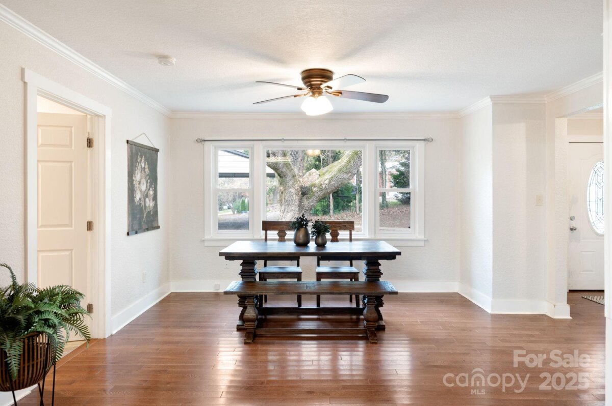 Fairview 12 4257767h