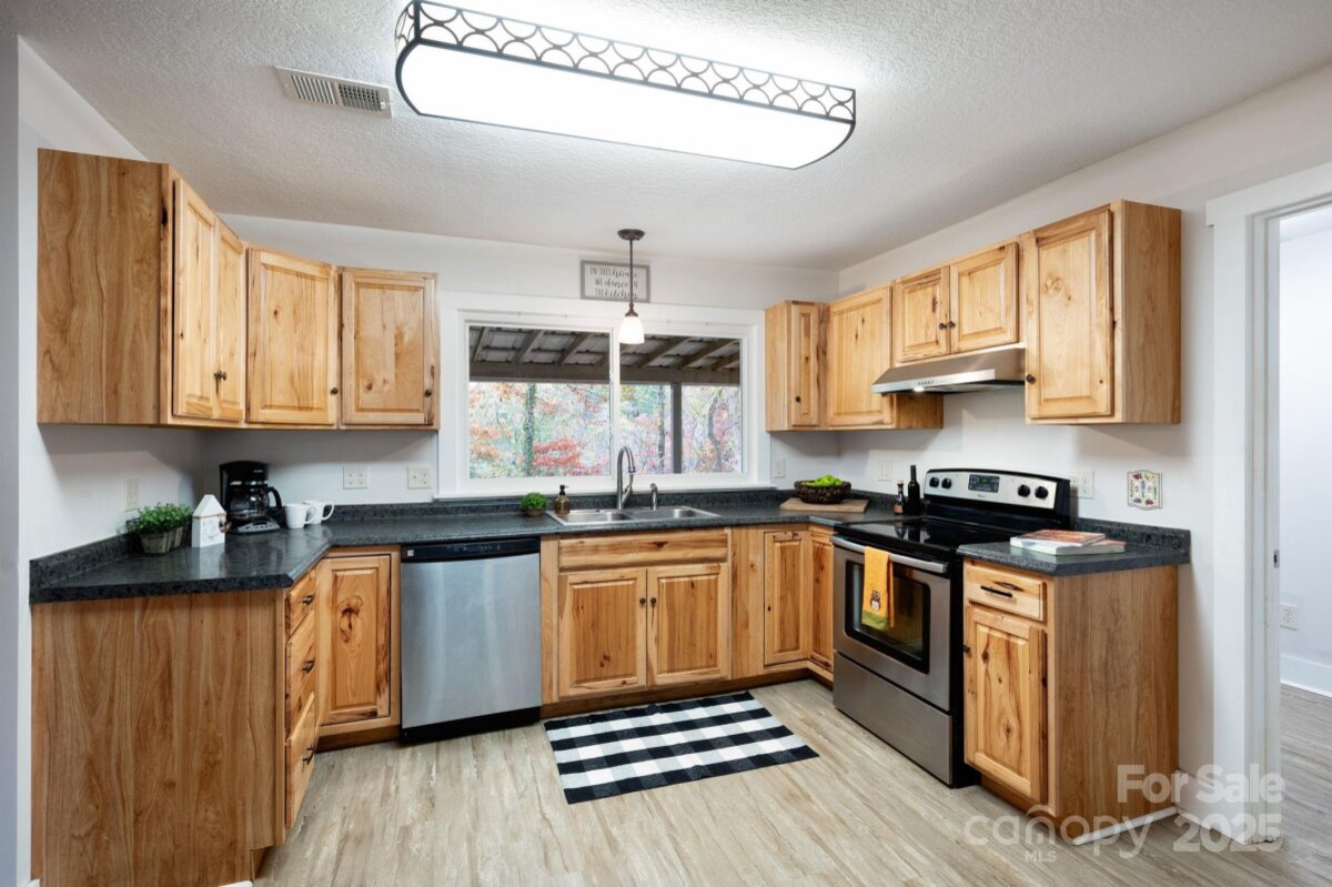 Fairview 18 4257767n