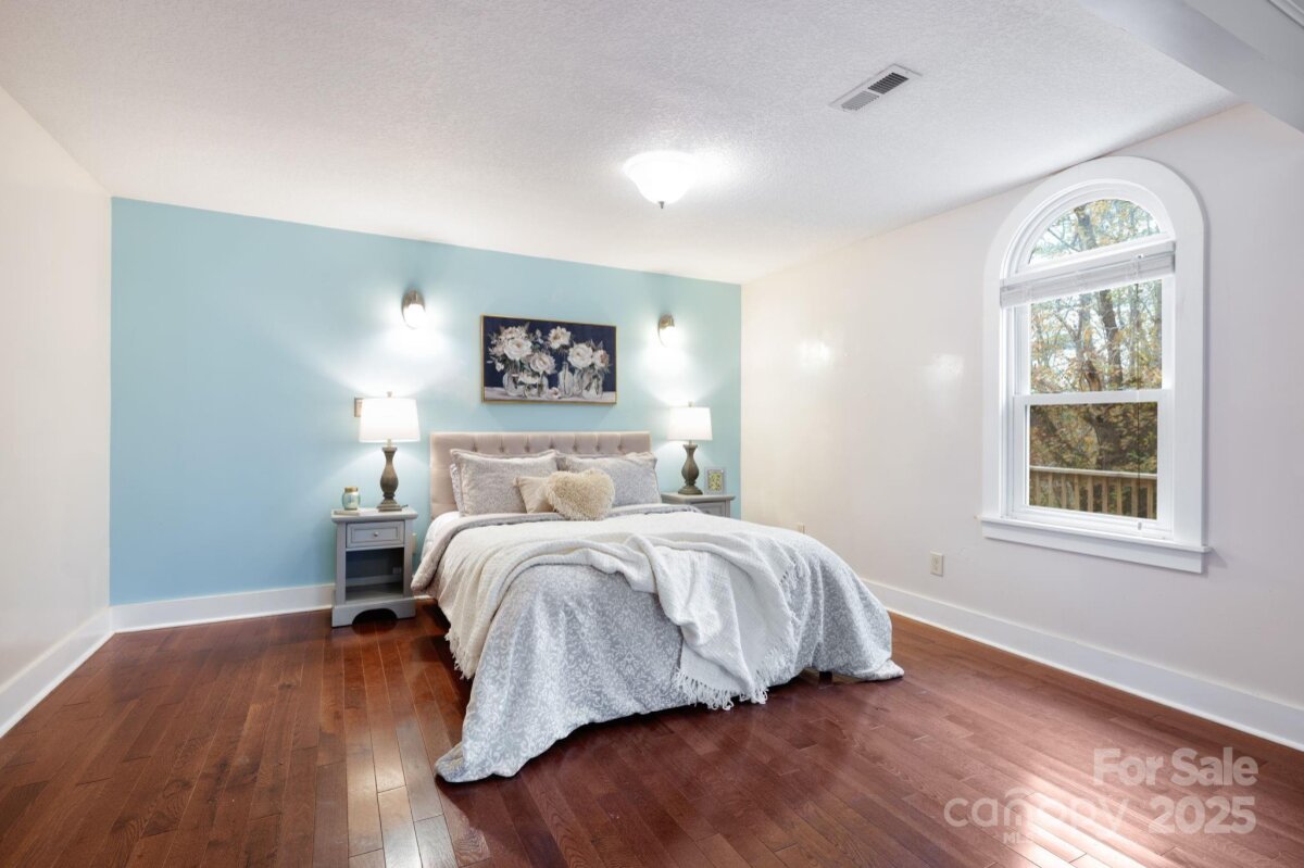 Fairview 20 4257767p