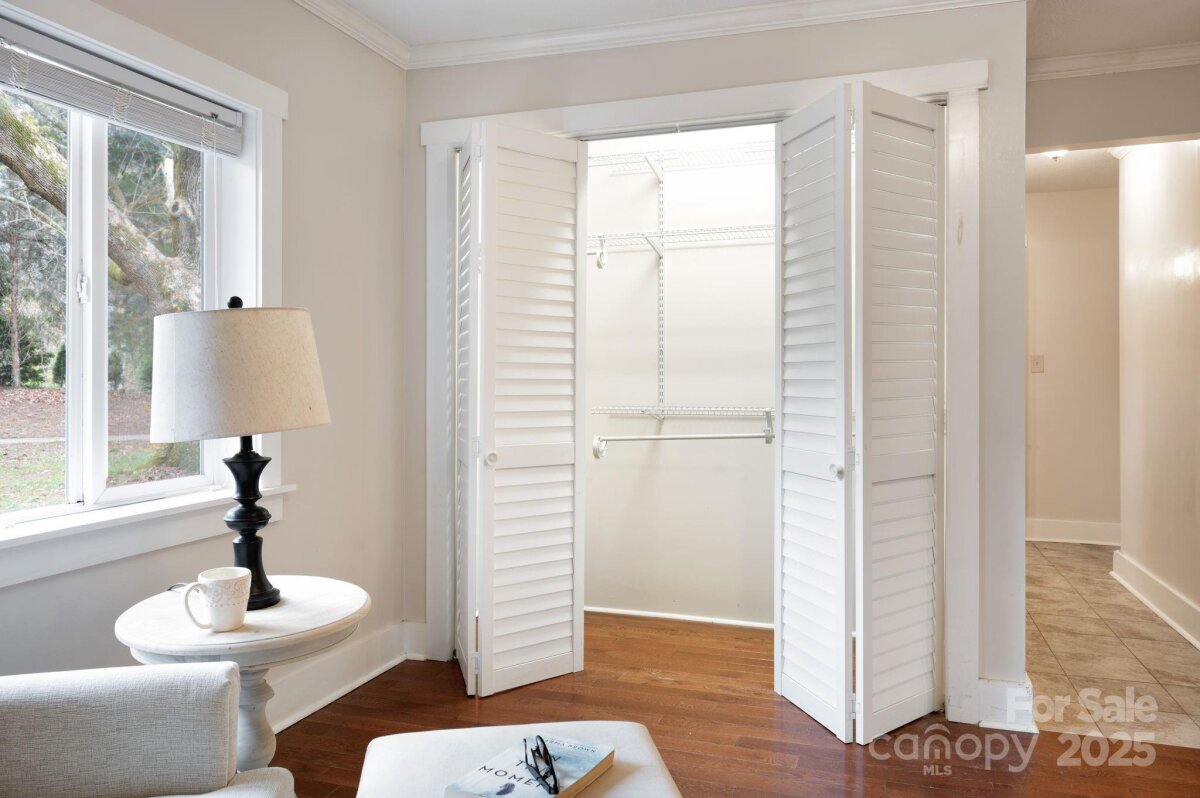 Fairview 23 4257767s