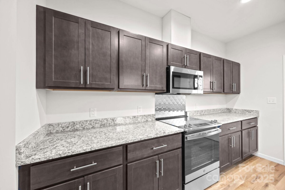 Avery Creek 23 4259571w