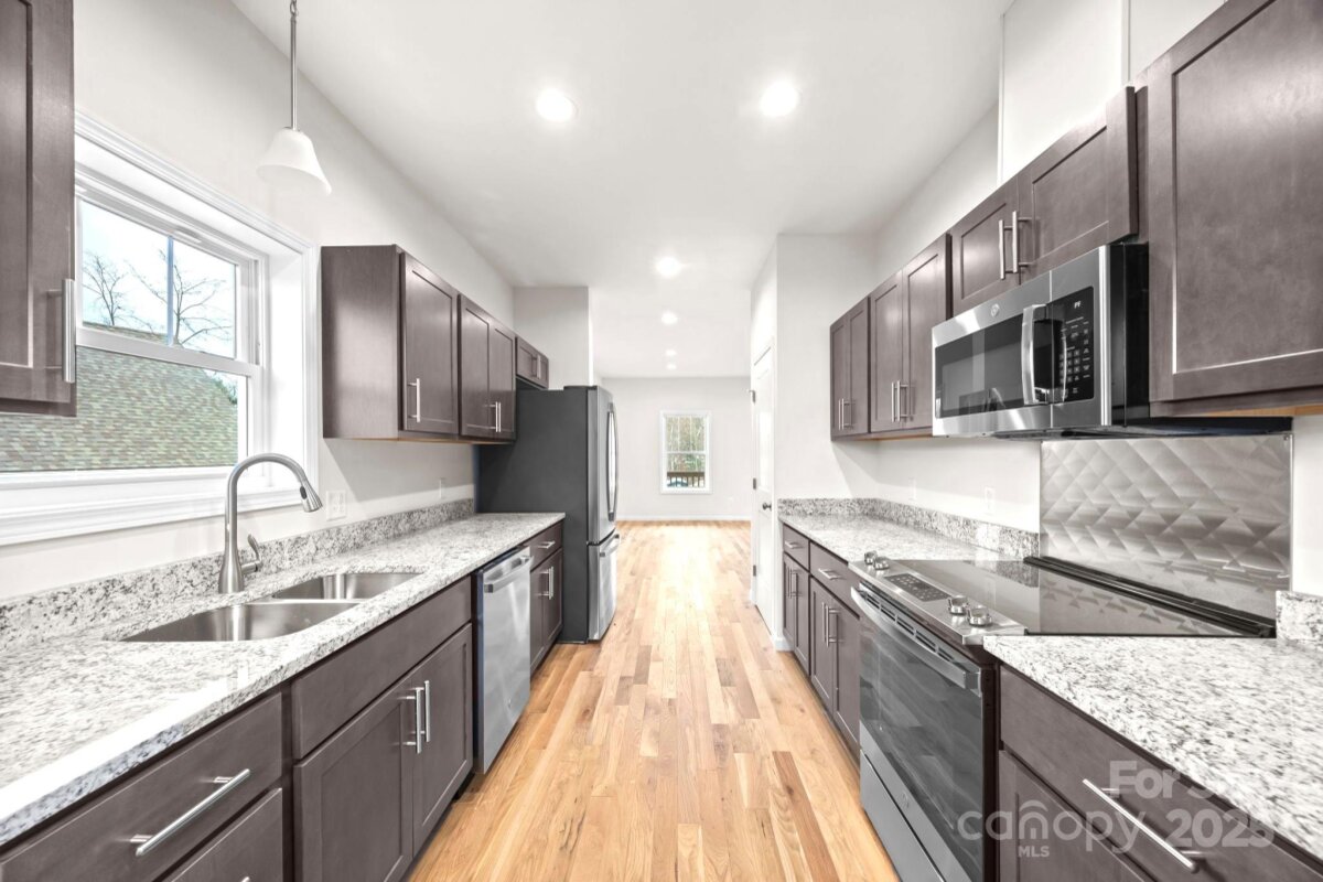 Avery Creek 25 4259571y