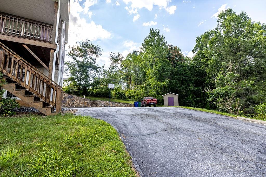 Weaverville 10 4275461j