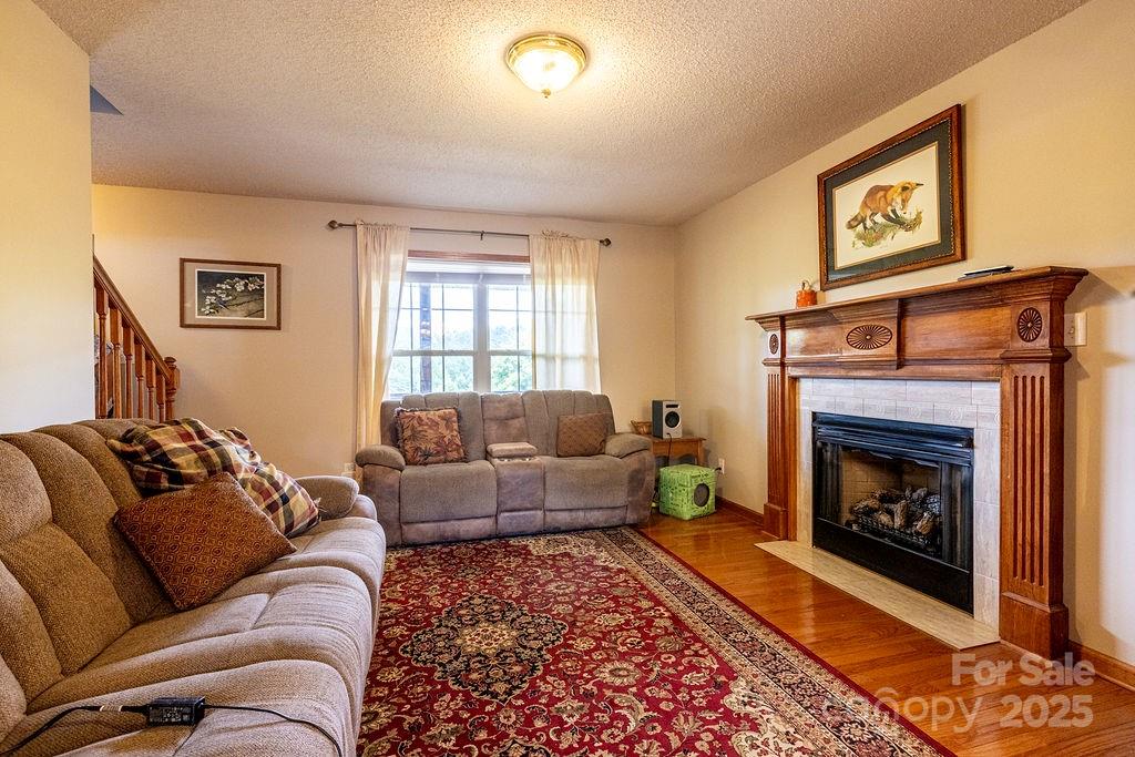 Weaverville 20 4275461t