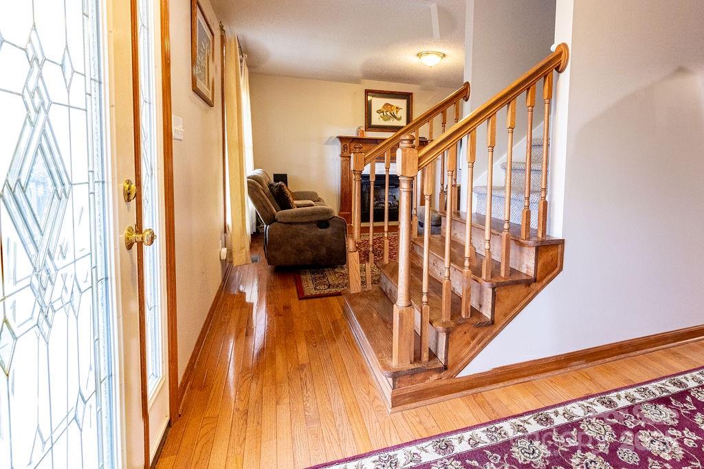 Weaverville 22 4275461v