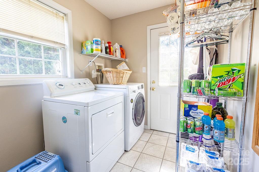 Weaverville 25 4275461y