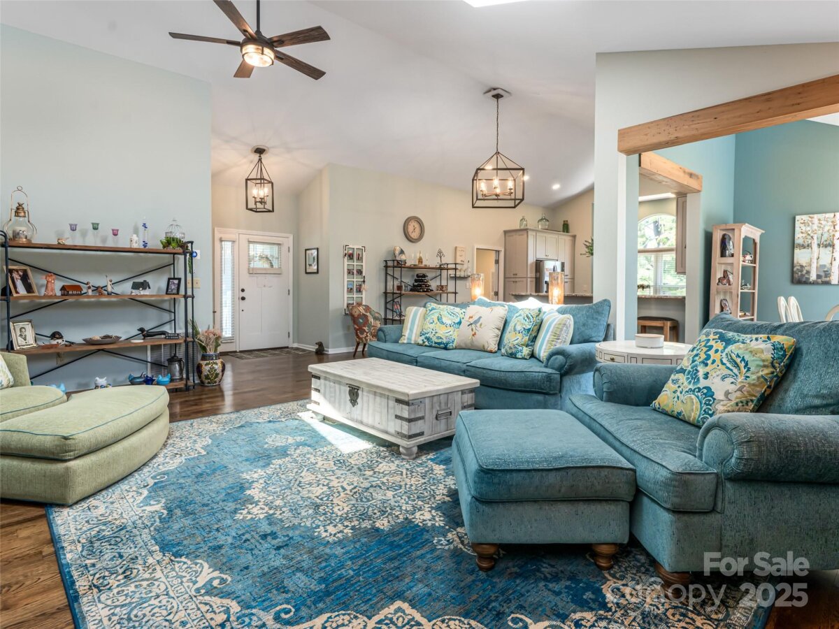 Avery Creek 10 4276364j