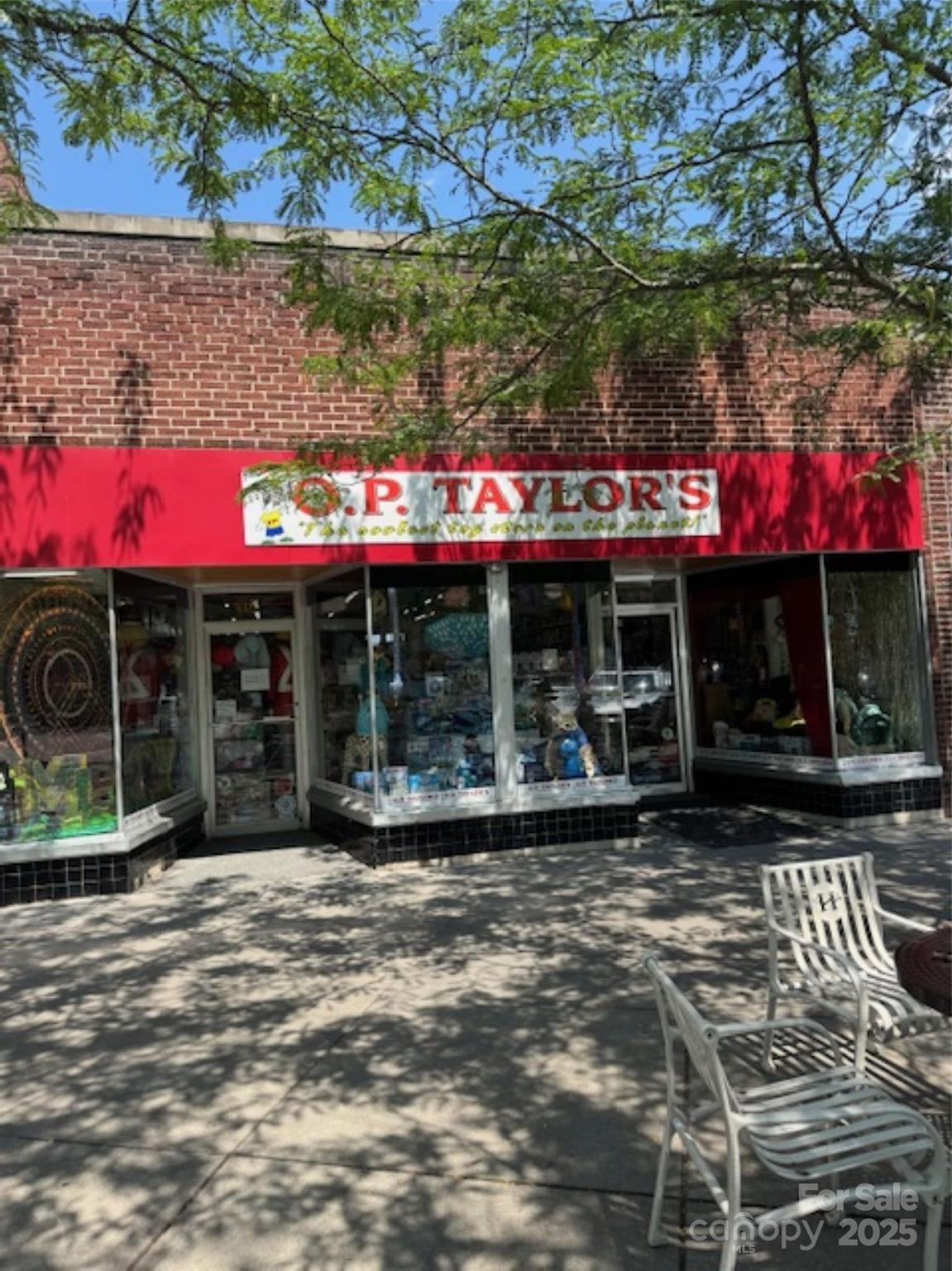 Hendersonville 2 4279968b