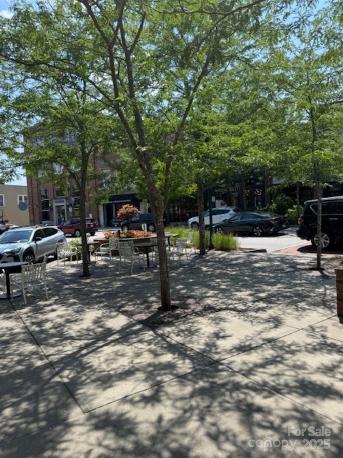 Hendersonville 4 4279968d