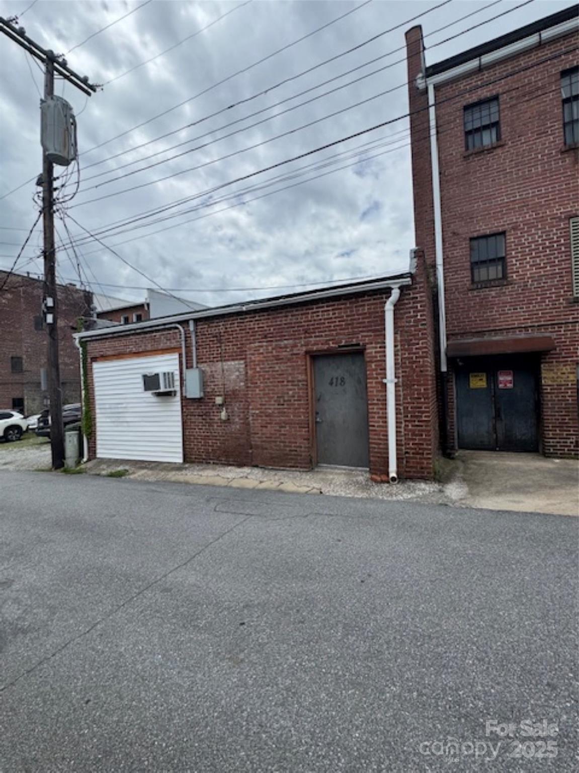 Hendersonville 9 4279968i