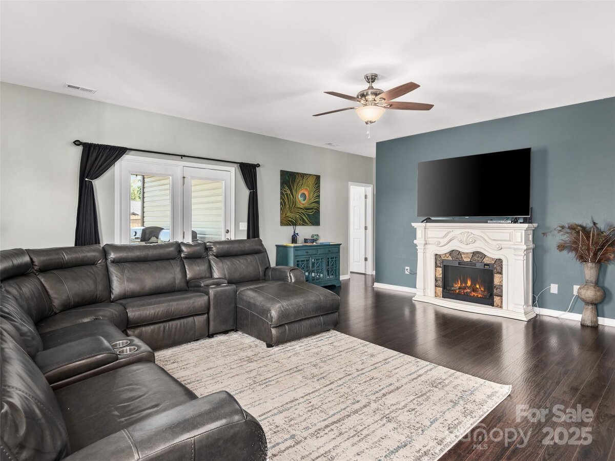 Weaverville 3 4279974c