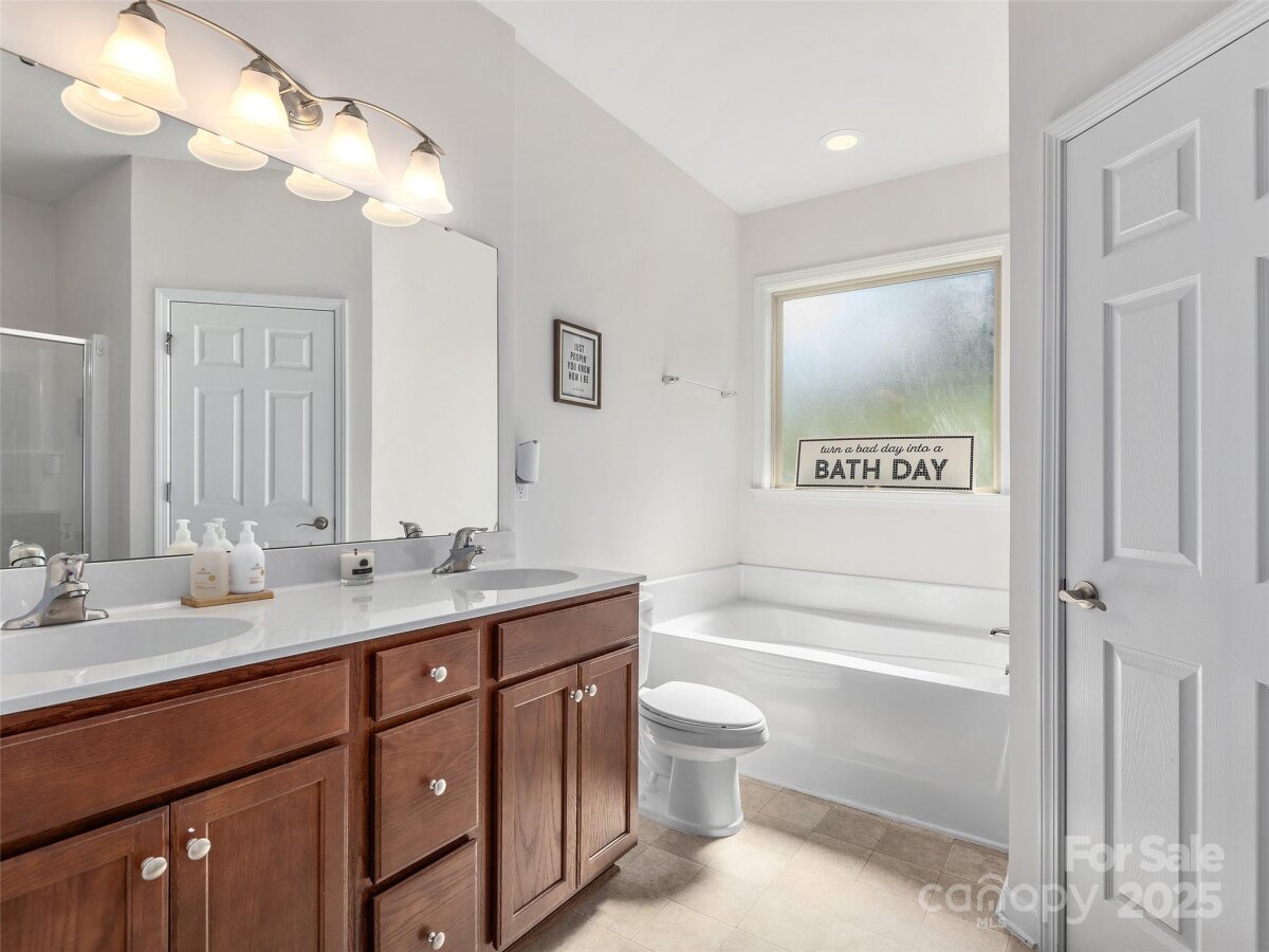 Weaverville 12 4279974l