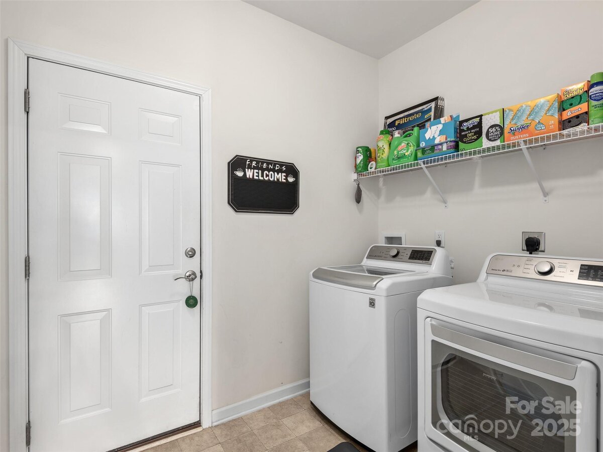 Weaverville 16 4279974p