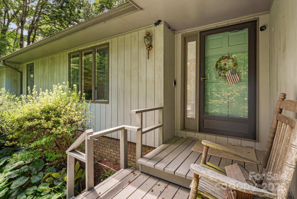 Avery Creek 2 4281049b