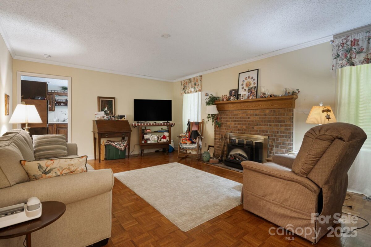 Avery Creek 9 4281049i