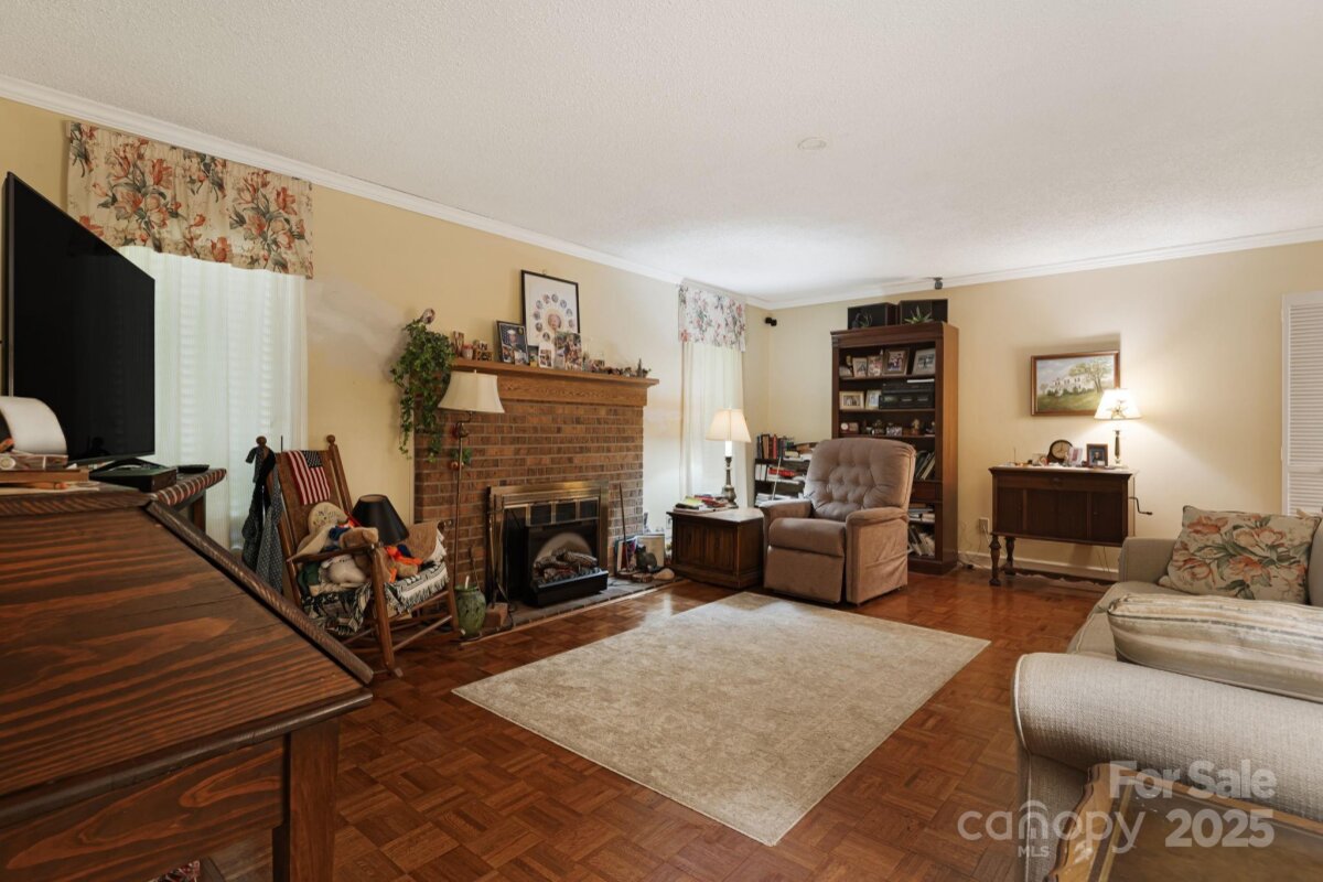 Avery Creek 10 4281049j