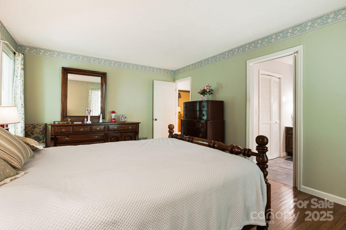 Avery Creek 17 4281049q