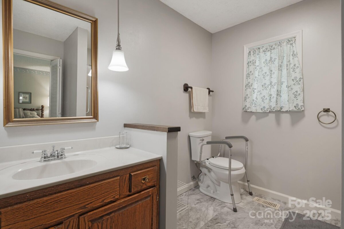 Avery Creek 18 4281049r