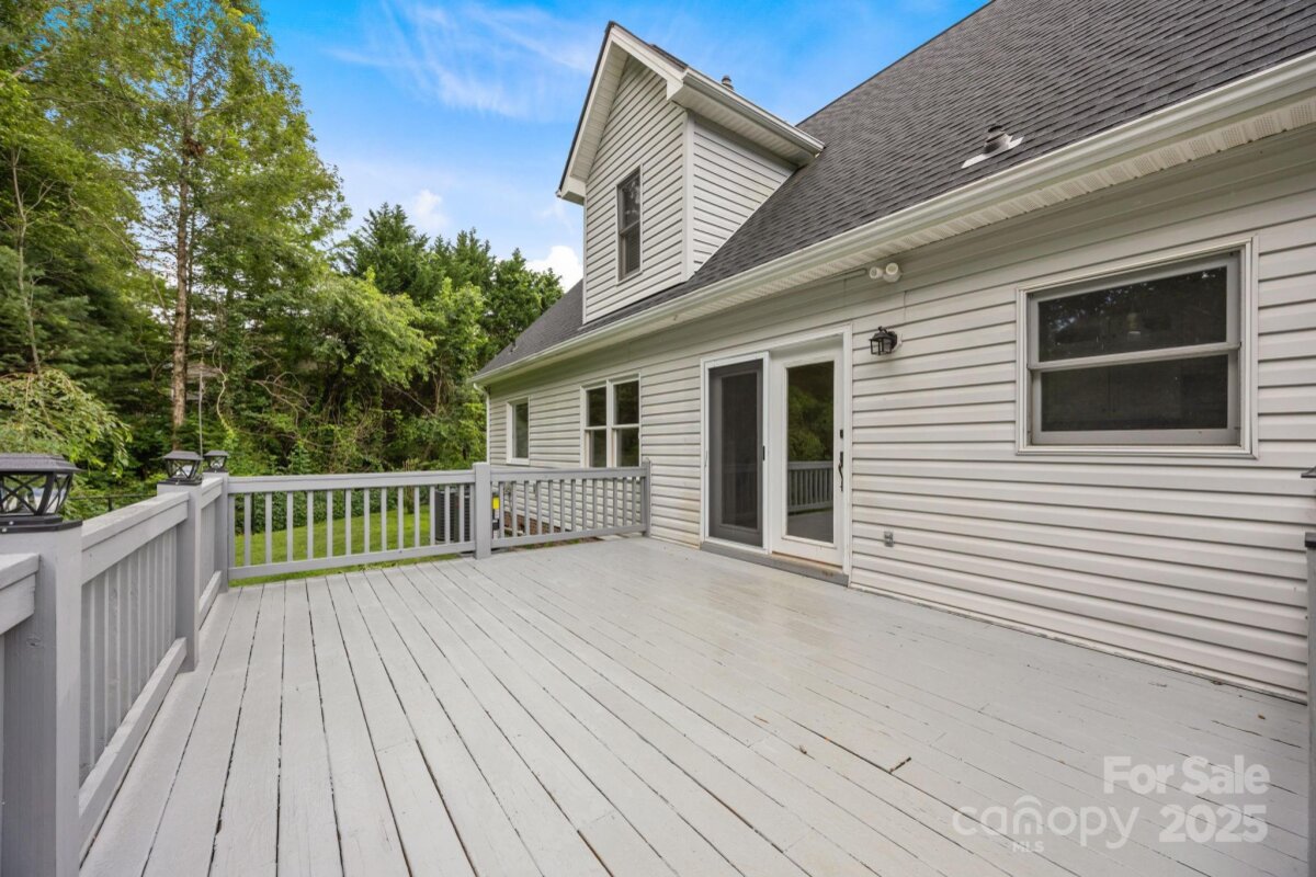 Avery Creek 12 4283858l