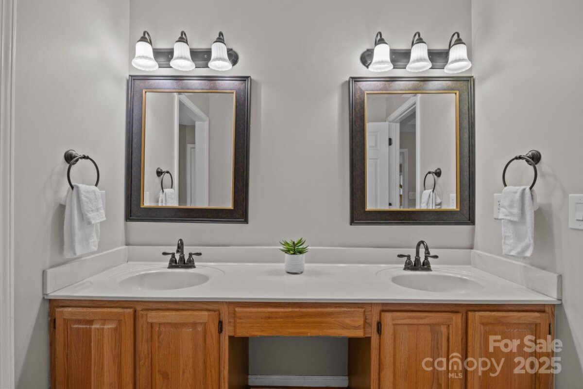 Avery Creek 23 4283858w