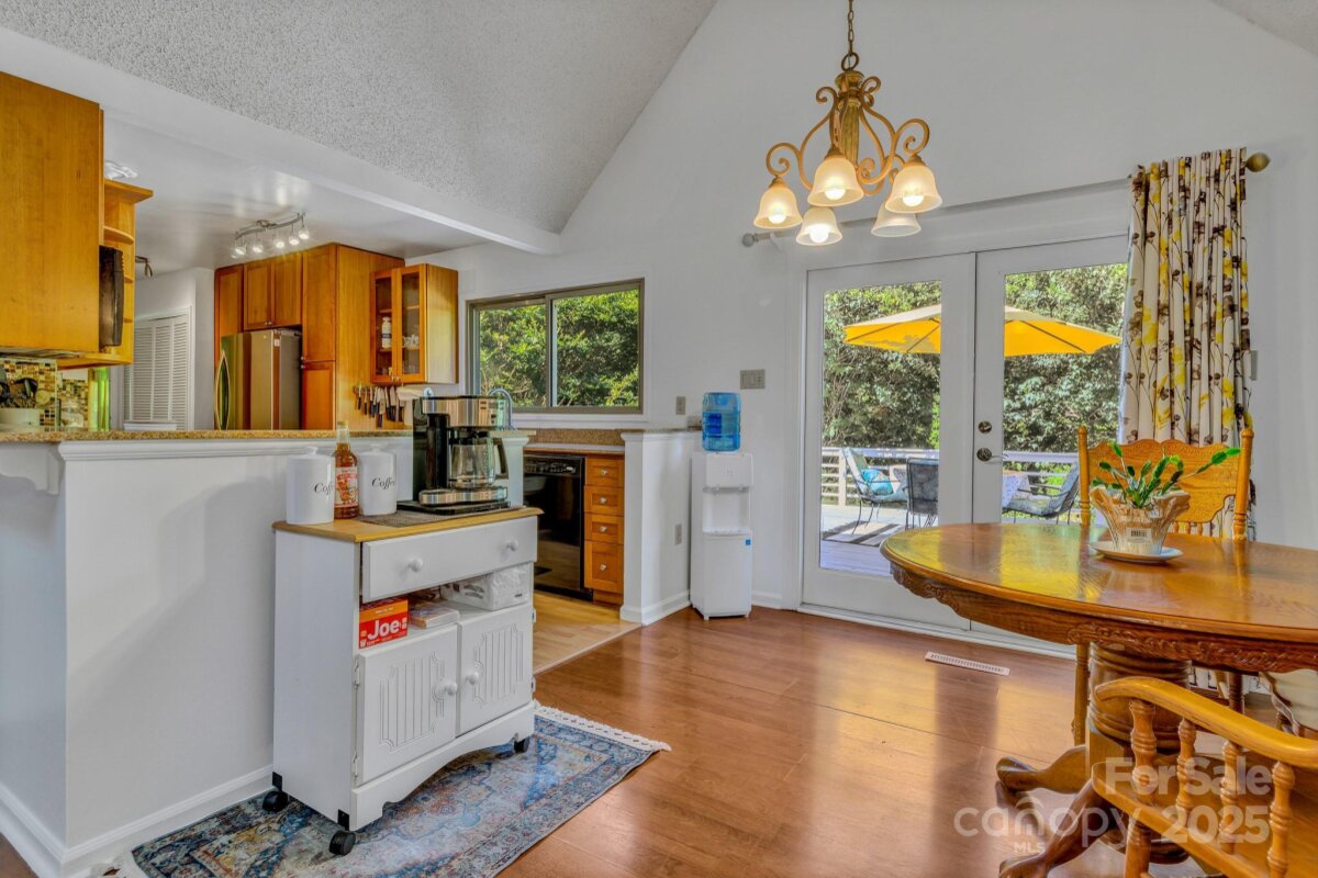 Avery Creek 11 4283962k