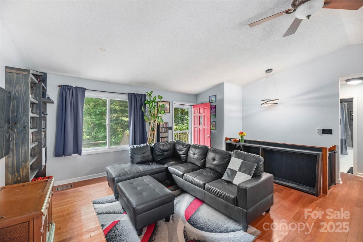 Avery Creek 4 4285866d