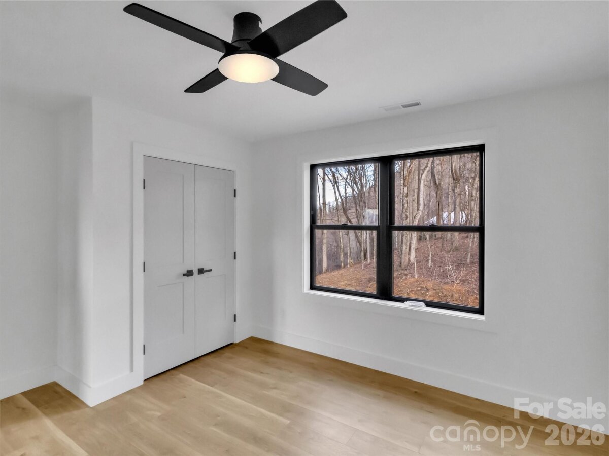 Waynesville 17 4287469q