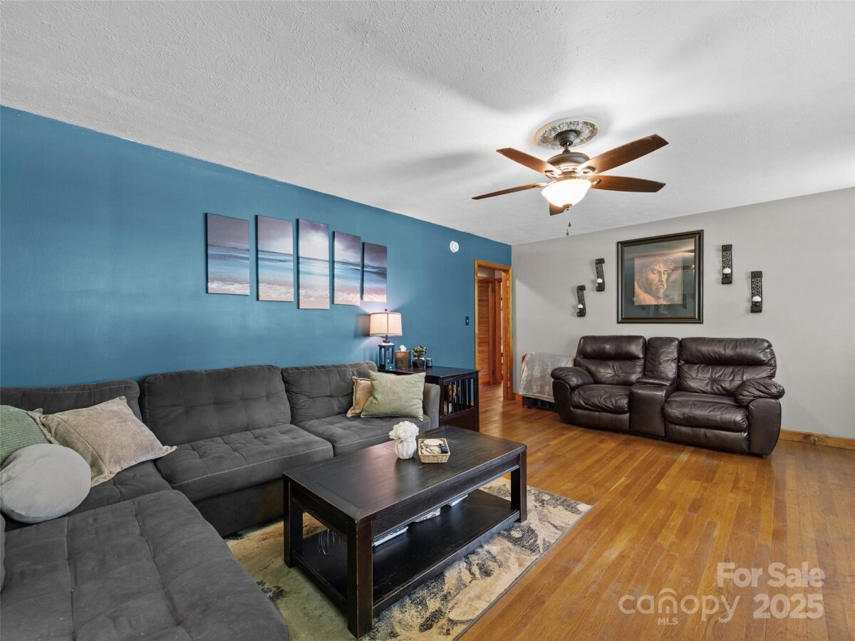 Avery Creek 10 4288417j