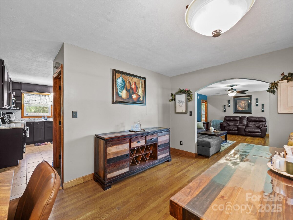 Avery Creek 11 4288417k