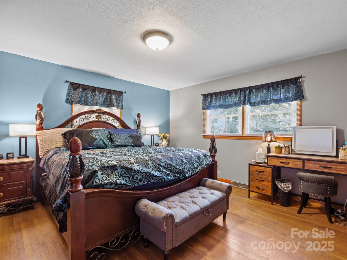 Avery Creek 17 4288417q