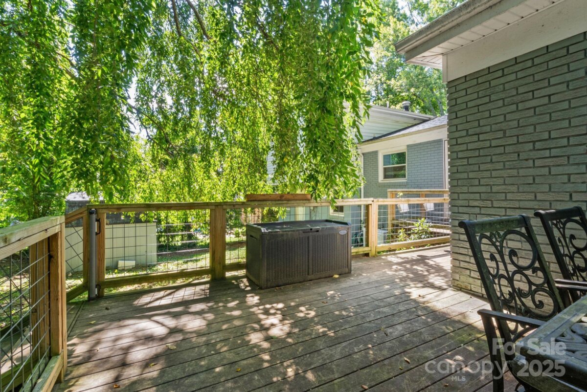 Avery Creek 23 4289416w