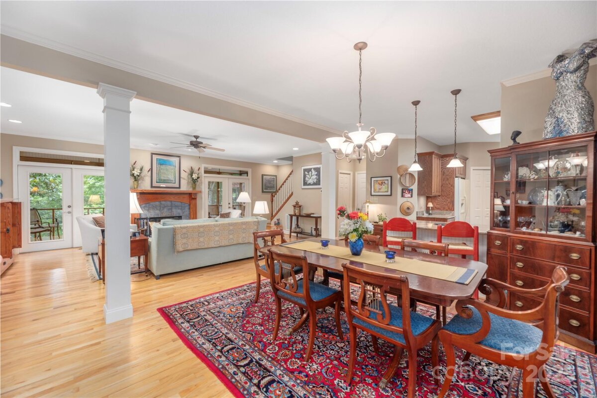 Black Mountain 8 4290952h