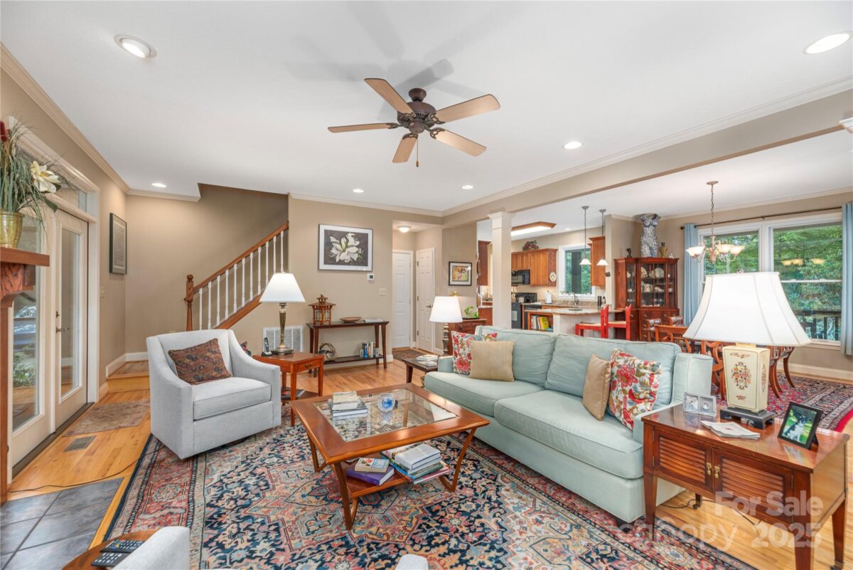 Black Mountain 11 4290952k