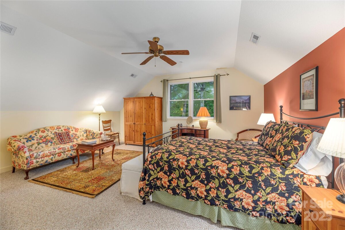 Black Mountain 25 4290952y