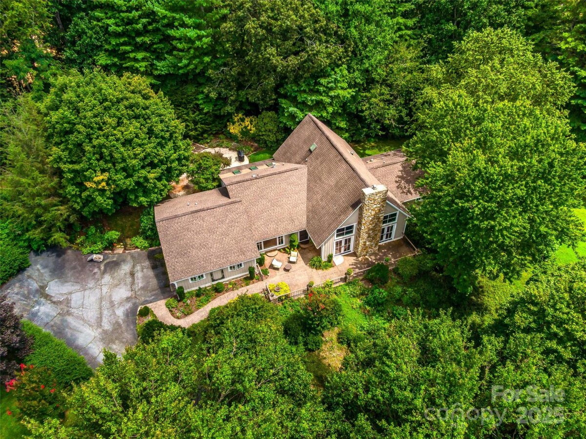 Hendersonville 2 4292557b