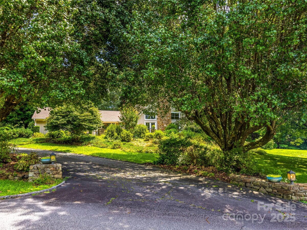 Hendersonville 5 4292557e