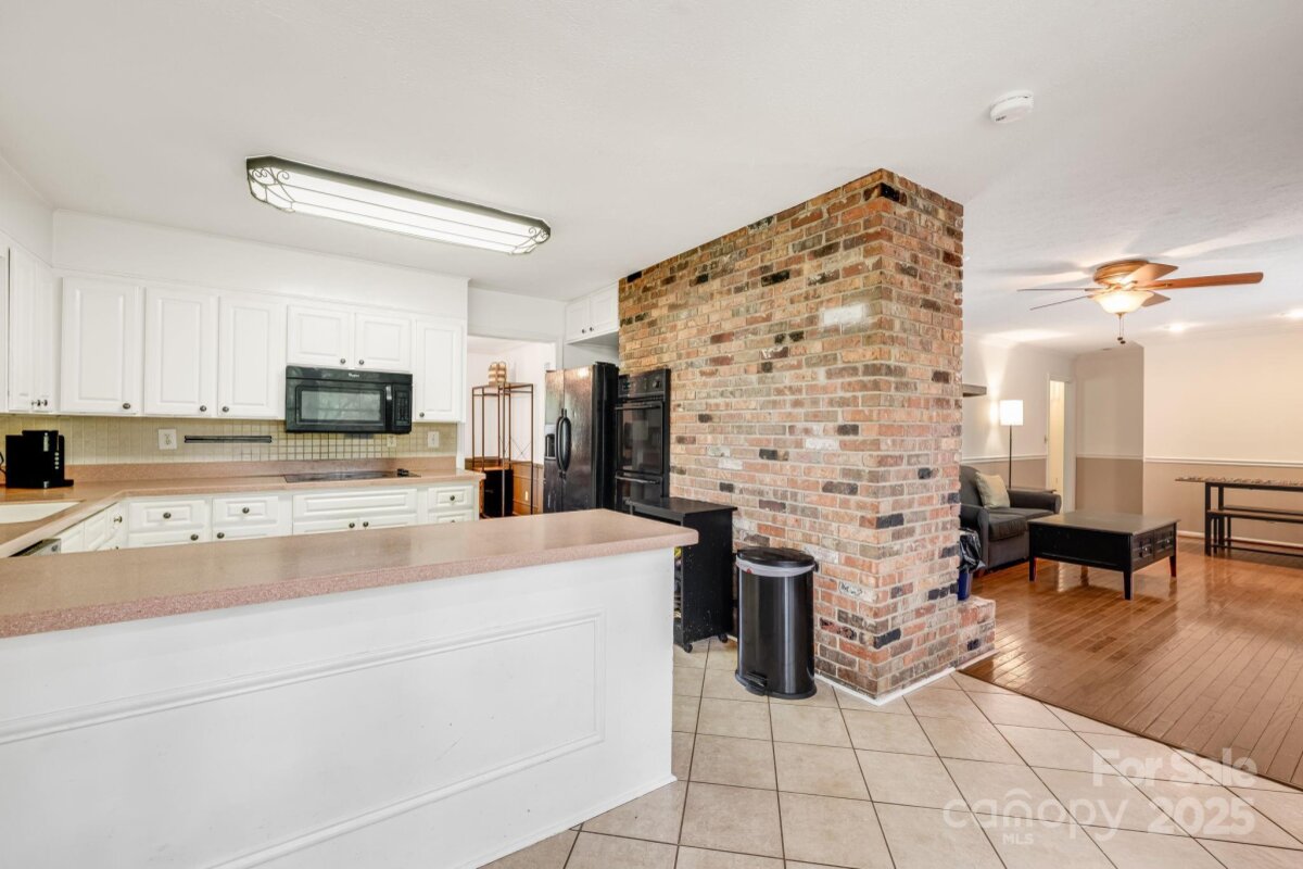 Avery Creek 9 4293144i