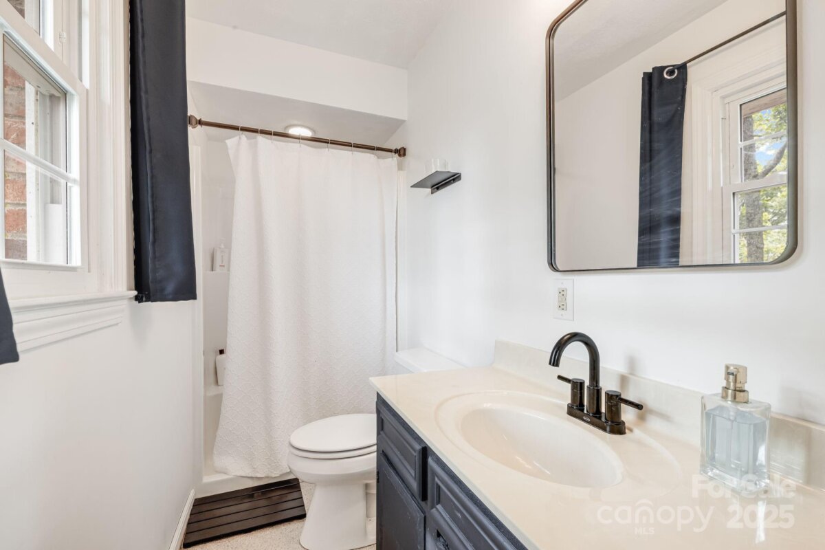 Avery Creek 22 4293144v