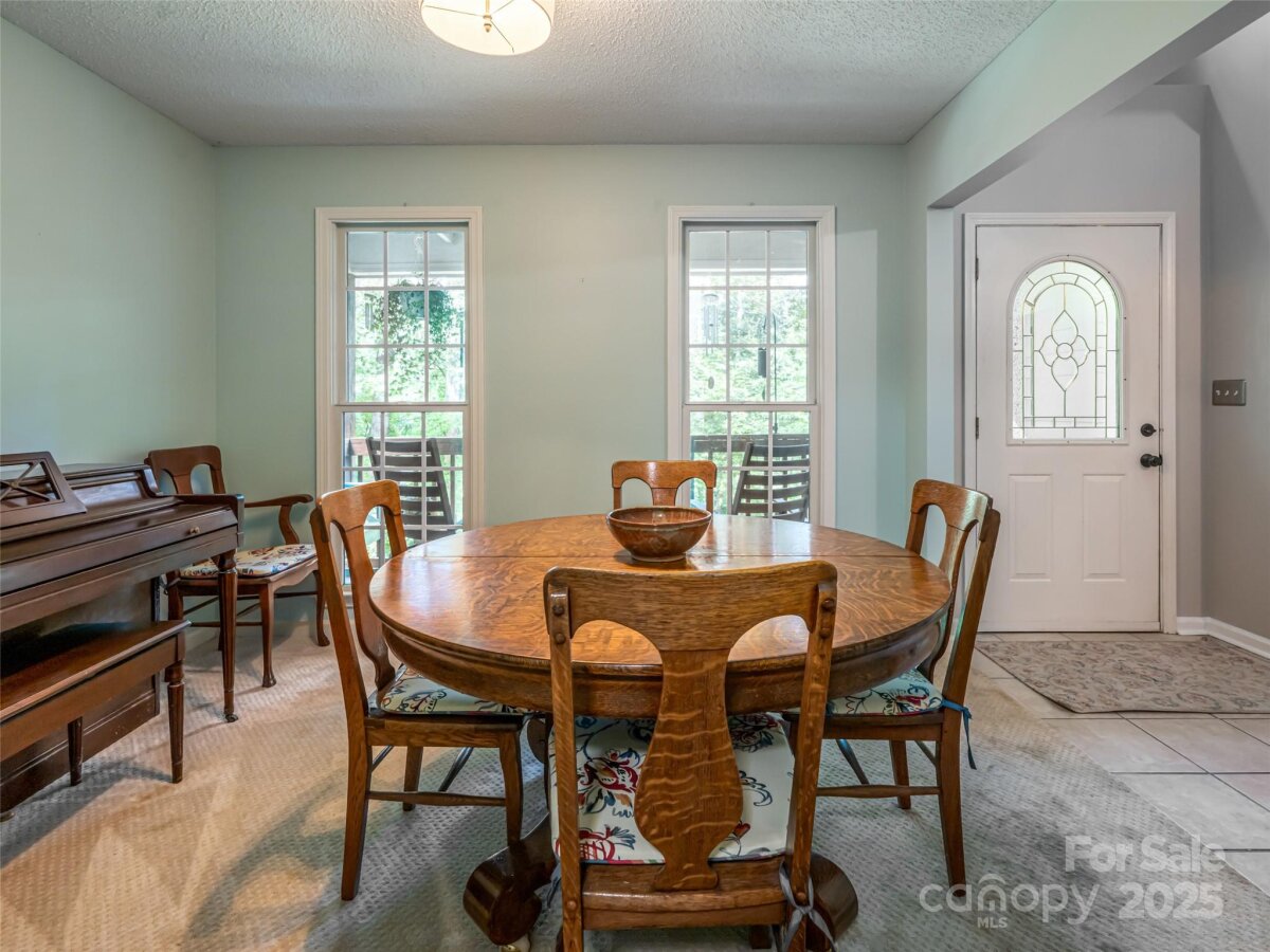 Avery Creek 9 4293165i