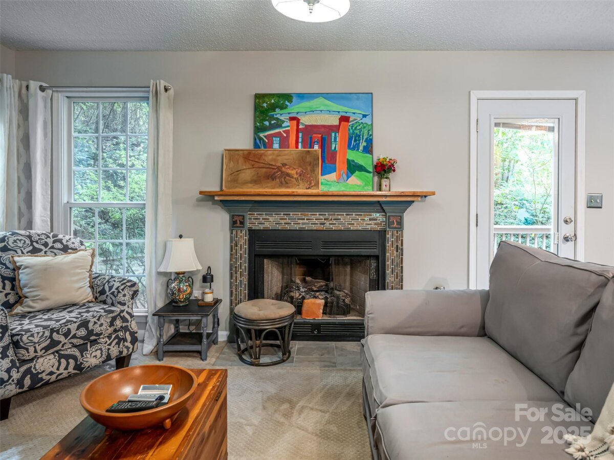 Avery Creek 11 4293165k